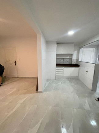 Imagem Apartamento com 2 Quartos à Venda, 78 m² em Gonzaga - Santos