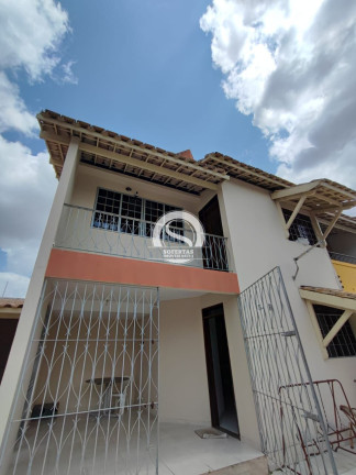 Imagem Casa com 4 Quartos à Venda, 223 m² Imagem Casa com 4 Quartos à Venda, 223 m²