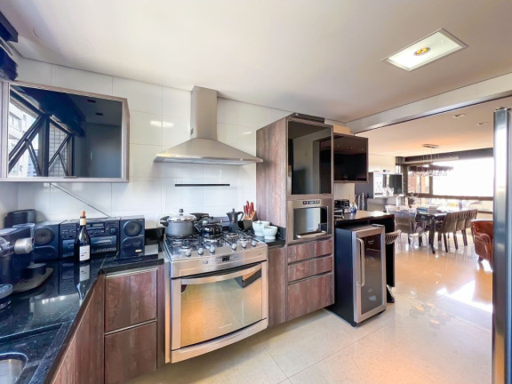 Imagem Apartamento com 3 Quartos à Venda, 160 m² em Moinhos De Vento - Porto Alegre