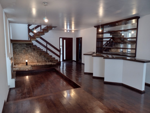 Imagem Casa com 2 Quartos para Alugar, 360 m² em Alphaville - Santana De Parnaíba