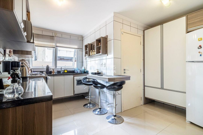 Imagem Casa com 3 Quartos à Venda, 178 m² Imagem Casa com 3 Quartos à Venda, 178 m²