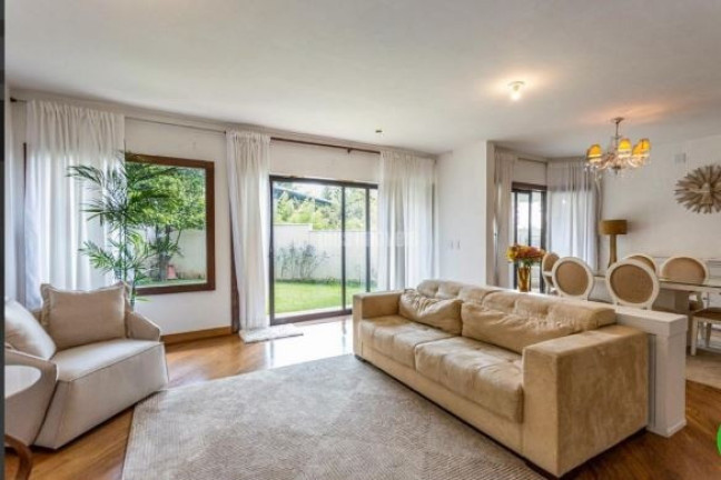 Casa de Condomínio com 4 Quartos para Alugar, 678 m² em Vila Nova Caledônia - São Paulo