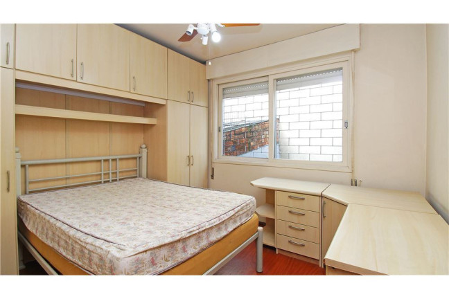Imagem Imóvel com 1 Quarto à Venda, em Petrópolis - Porto Alegre Imagem Imóvel com 1 Quarto à Venda, em Petrópolis - Porto Alegre