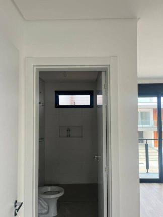 Imagem Casa com 3 Quartos à Venda, em Rio Tavares - Florianópolis Imagem Casa com 3 Quartos à Venda, em Rio Tavares - Florianópolis
