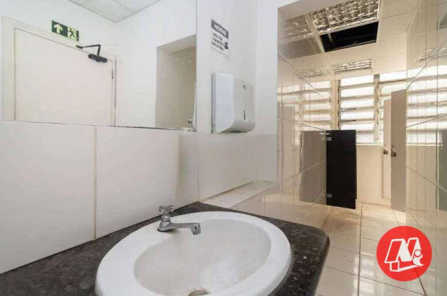 Imagem Sala Comercial à Venda ou Locação, 790 m² em Centro - Porto Alegre Imagem Sala Comercial à Venda ou Locação, 790 m² em Centro - Porto Alegre