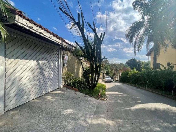 Imagem Casa com 3 Quartos à Venda, 315 m² em Vila Diva - Carapicuíba