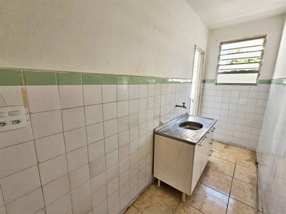Imagem Kitnet à Venda, 10 m² em Boqueirao - Praia Grande Imagem Kitnet à Venda, 10 m² em Boqueirao - Praia Grande