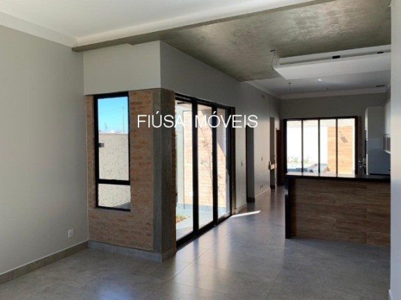 Imagem Casa com 3 Quartos à Venda, em Vila Do Golf - Ribeirão Preto Imagem Casa com 3 Quartos à Venda, em Vila Do Golf - Ribeirão Preto