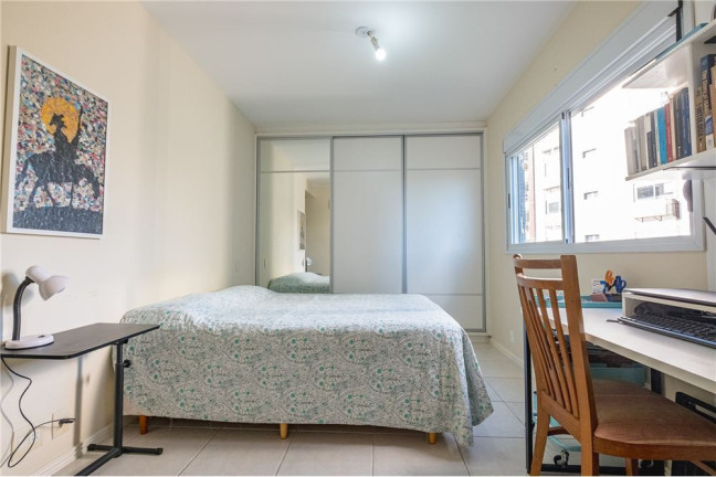 Imagem Imóvel com 4 Quartos à Venda, em Itacorubi - Florianópolis Imagem Imóvel com 4 Quartos à Venda, em Itacorubi - Florianópolis