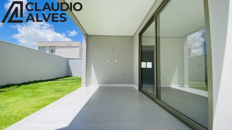 Imagem Casa de Condomínio com 4 Quartos à Venda, 225 m² em Papagaio - Feira De Santana Imagem Casa de Condomínio com 4 Quartos à Venda, 225 m² em Papagaio - Feira De Santana