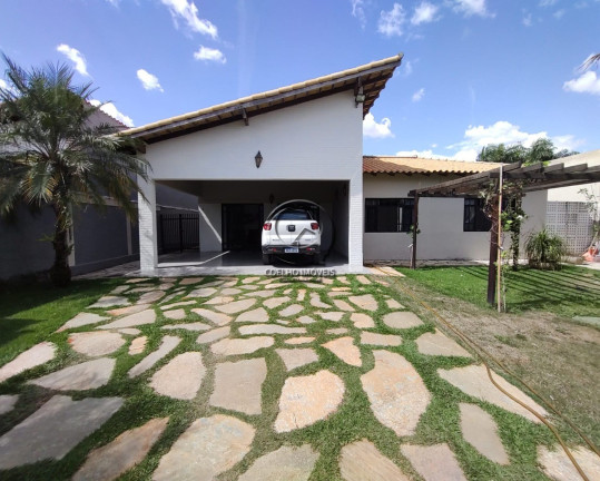 Imagem Casa com 3 Quartos à Venda, 270 m² em Setor Habitacional Samambaia - Vicente Pires Imagem Casa com 3 Quartos à Venda, 270 m² em Setor Habitacional Samambaia - Vicente Pires