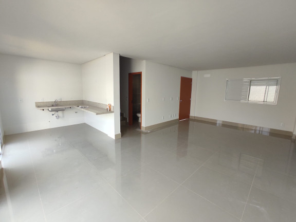 Imagem Imóvel com 
            	3             Quartos à Venda, 131 m² em 
            	Sitios Santa Luzia             - 
            	Aparecida De Goiania            