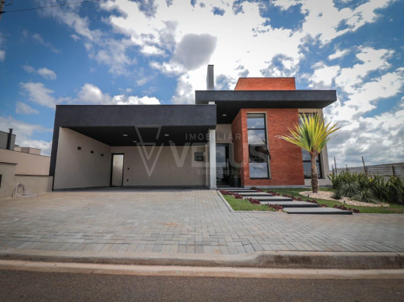 Casa de Condomínio com 3 Quartos à Venda, 230 m² em Centro - Itapetininga