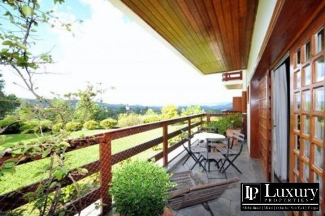 Imagem Casa com 6 Quartos à Venda, 400 m² em Capivari - Campos Do Jordão Imagem Casa com 6 Quartos à Venda, 400 m² em Capivari - Campos Do Jordão