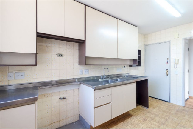 Imagem Imóvel com 3 Quartos à Venda, em Chácara Santo Antônio (zona Sul) - São Paulo Imagem Imóvel com 3 Quartos à Venda, em Chácara Santo Antônio (zona Sul) - São Paulo