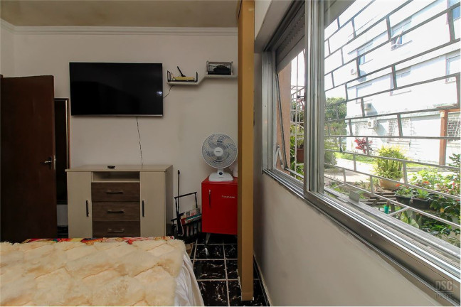 Imagem Imóvel com 2 Quartos à Venda, em Cristal - Porto Alegre Imagem Imóvel com 2 Quartos à Venda, em Cristal - Porto Alegre