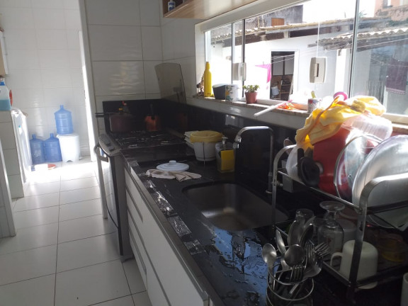 Imagem Casa com 4 Quartos à Venda ou Locação, 300 m² em Centro - Lauro De Freitas Imagem Casa com 4 Quartos à Venda ou Locação, 300 m² em Centro - Lauro De Freitas