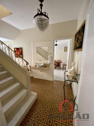 Sobrado com 3 Quartos à Venda, 246 m² em Embaré - Santos