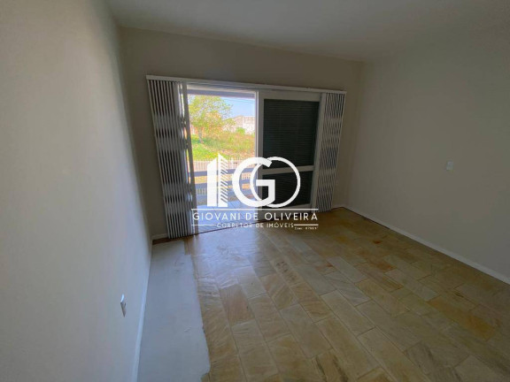 Imagem Casa com 3 Quartos à Venda, 237 m² em Operária Nova - Criciúma Imagem Casa com 3 Quartos à Venda, 237 m² em Operária Nova - Criciúma