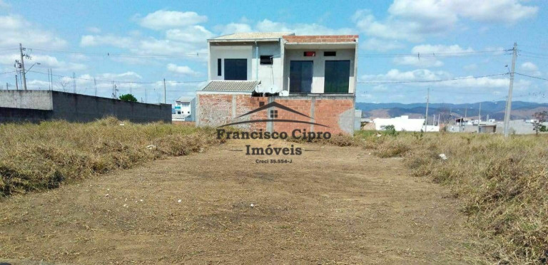 Terreno à Venda, 200 m² em Loteamento Residencial E Comercial Araguaia - Pindamonhangaba