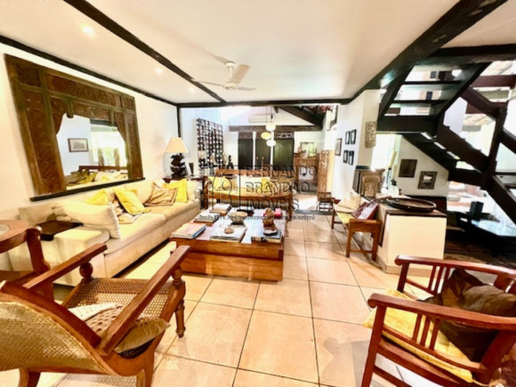 Imagem Casa com 4 Quartos à Venda, 395 m² em Barra Da Tijuca - Rio De Janeiro Imagem Casa com 4 Quartos à Venda, 395 m² em Barra Da Tijuca - Rio De Janeiro