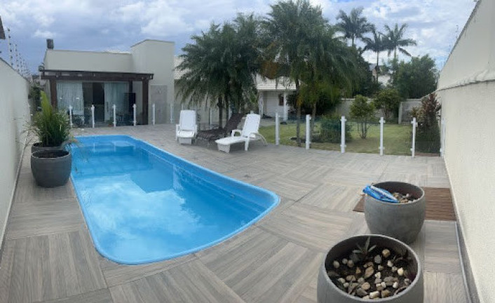 Imagem Casa com 3 Quartos à Venda, 288 m² em Cento - Tijucas Imagem Casa com 3 Quartos à Venda, 288 m² em Cento - Tijucas