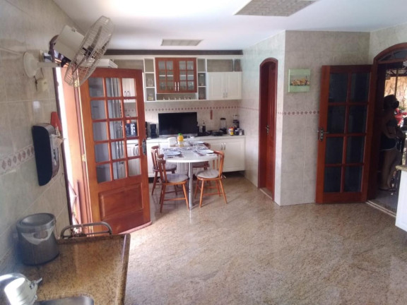 Imagem Casa com 4 Quartos à Venda, 690 m² em Jacarepaguá - Rio De Janeiro