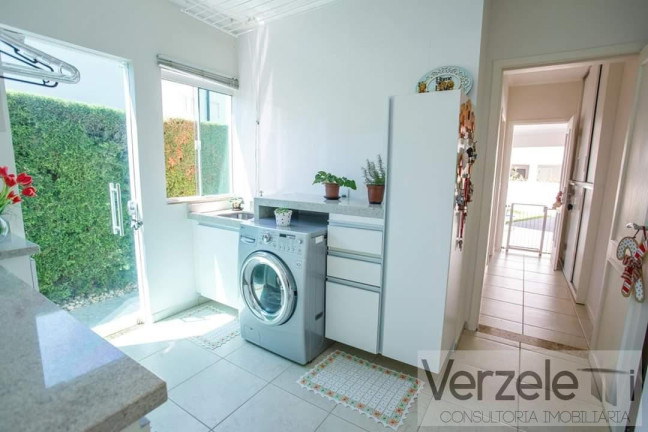 Imagem Casa com 4 Quartos à Venda, 313 m² em Praia Brava De Itajaí - Itajaí Imagem Casa com 4 Quartos à Venda, 313 m² em Praia Brava De Itajaí - Itajaí