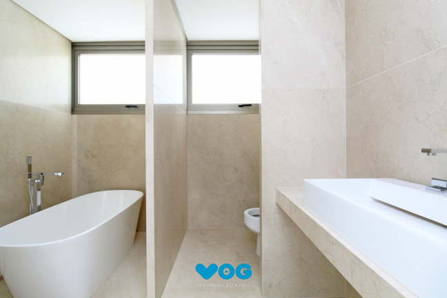 Imagem Imóvel com 3 Quartos à Venda, 388 m² em Moinhos De Vento - Porto Alegre