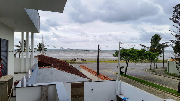 Imagem Casa com 4 Quartos à Venda, 253 m² em Cidade Nova Peruíbe - Peruíbe Imagem Casa com 4 Quartos à Venda, 253 m² em Cidade Nova Peruíbe - Peruíbe