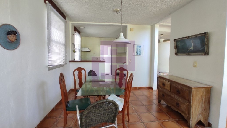 Imagem Sobrado com 3 Quartos para Alugar, 375 m² em Enseada - Guarujá