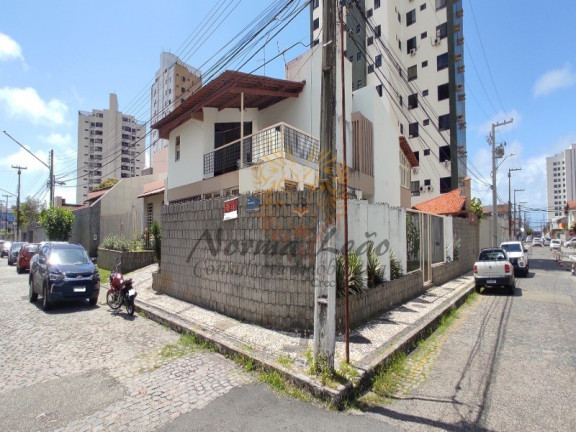 Imagem Casa com 4 Quartos à Venda, 260 m² em Treze De Julho - Aracaju Imagem Casa com 4 Quartos à Venda, 260 m² em Treze De Julho - Aracaju