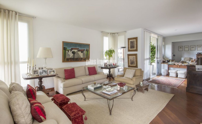 Apartamento com 4 Quartos à Venda, 200 m² em Real Parque - São Paulo
