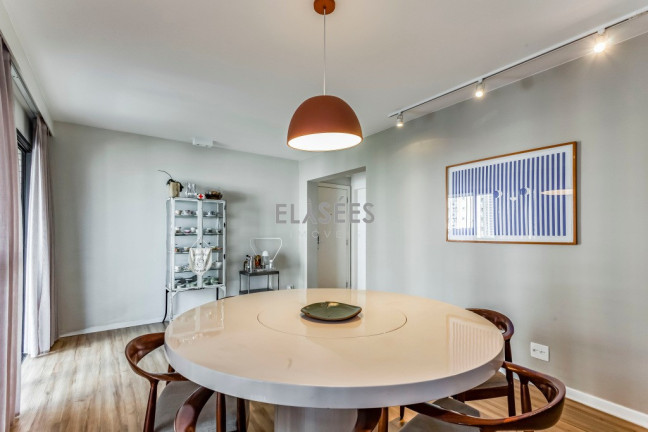 Imagem Apartamento com 3 Quartos à Venda, 145 m² em Vila Nova Conceição - São Paulo Imagem Apartamento com 3 Quartos à Venda, 145 m² em Vila Nova Conceição - São Paulo