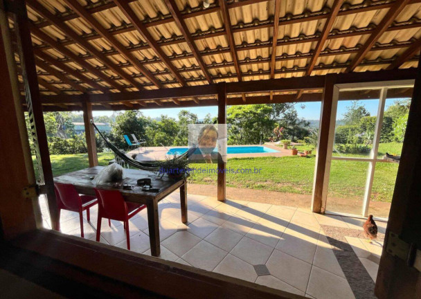Imagem Chácara com 4 Quartos à Venda, 250 m² em Barueri Imagem Chácara com 4 Quartos à Venda, 250 m² em Barueri