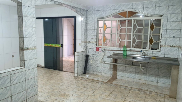 Imagem Casa com 4 Quartos à Venda, 250 m² em Samambaia Sul (samambaia) - Brasília Imagem Casa com 4 Quartos à Venda, 250 m² em Samambaia Sul (samambaia) - Brasília