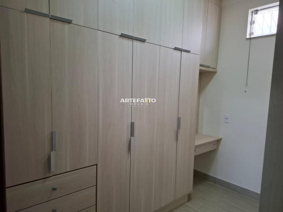 Imagem Casa com 3 Quartos à Venda, 200 m² Imagem Casa com 3 Quartos à Venda, 200 m²