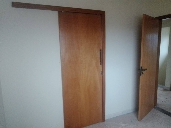 Imagem Sobrado com 3 Quartos para Alugar, em Arapongas Imagem Sobrado com 3 Quartos para Alugar, em Arapongas