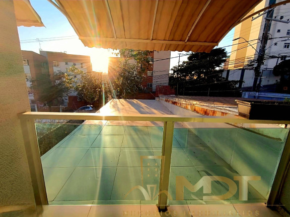 Imagem Imóvel com 3 Quartos à Venda, 90 m² em Heliópolis - Belo Horizonte Imagem Imóvel com 3 Quartos à Venda, 90 m² em Heliópolis - Belo Horizonte