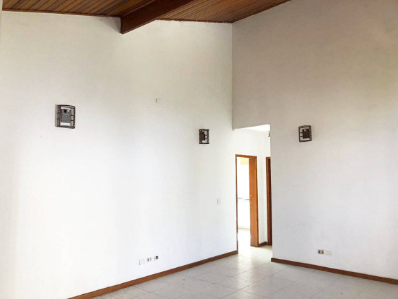 Imagem Casa com 3 Quartos à Venda, 380 m² em Chácara Vale Do Rio Cotia - Carapicuíba Imagem Casa com 3 Quartos à Venda, 380 m² em Chácara Vale Do Rio Cotia - Carapicuíba