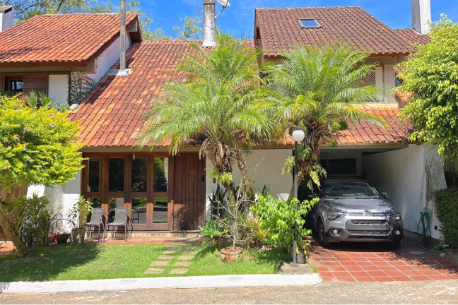 Imagem Casa de Condomínio com 4 Quartos à Venda, 220 m² Imagem Casa de Condomínio com 4 Quartos à Venda, 220 m²