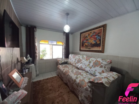 Imagem Casa com 3 Quartos à Venda, 166 m² em Campeche - Florianópolis Imagem Casa com 3 Quartos à Venda, 166 m² em Campeche - Florianópolis
