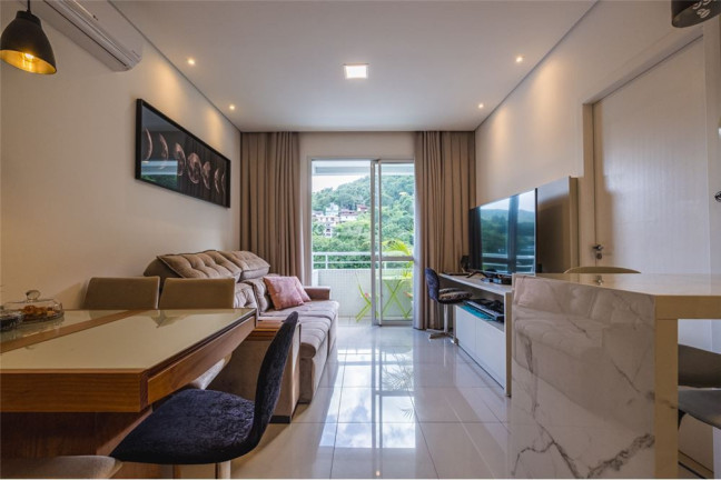 Imagem Imóvel com 1 Quarto à Venda, em Itacorubi - Florianópolis Imagem Imóvel com 1 Quarto à Venda, em Itacorubi - Florianópolis