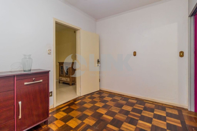 Imagem Casa com 3 Quartos à Venda, 180 m² em Sarandi - Porto Alegre Imagem Casa com 3 Quartos à Venda, 180 m² em Sarandi - Porto Alegre