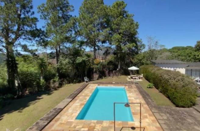 Imagem Casa com 6 Quartos à Venda, 255 m² em Fazenda Alpina - Teresópolis Imagem Casa com 6 Quartos à Venda, 255 m² em Fazenda Alpina - Teresópolis