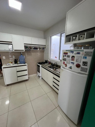 Imagem Casa com 2 Quartos à Venda, 72 m² em Flores - Manaus Imagem Casa com 2 Quartos à Venda, 72 m² em Flores - Manaus