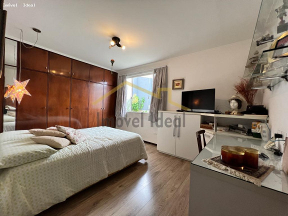 Imagem Casa com 6 Quartos à Venda, 210 m² em Guabirotuba - Curitiba Imagem Casa com 6 Quartos à Venda, 210 m² em Guabirotuba - Curitiba