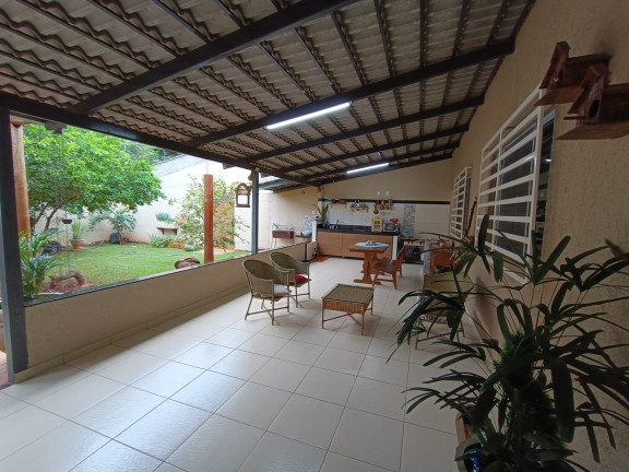Imagem Casa com 3 Quartos à Venda, 160 m² em Ville De France - Goiania Imagem Casa com 3 Quartos à Venda, 160 m² em Ville De France - Goiania
