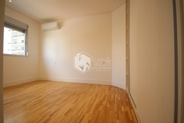 Imagem Apartamento com 3 Quartos à Venda, 244 m² em Moema - São Paulo Imagem Apartamento com 3 Quartos à Venda, 244 m² em Moema - São Paulo