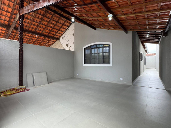 Imagem Casa com 2 Quartos à Venda, em Maracanã - Praia Grande Imagem Casa com 2 Quartos à Venda, em Maracanã - Praia Grande